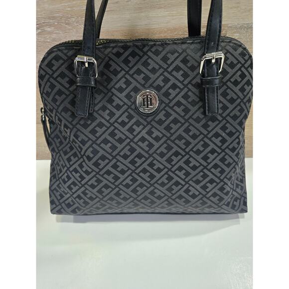Tommy Hilfiger Tote Bag Small Hand Bag 12x9x4. - Picture 1 of 8